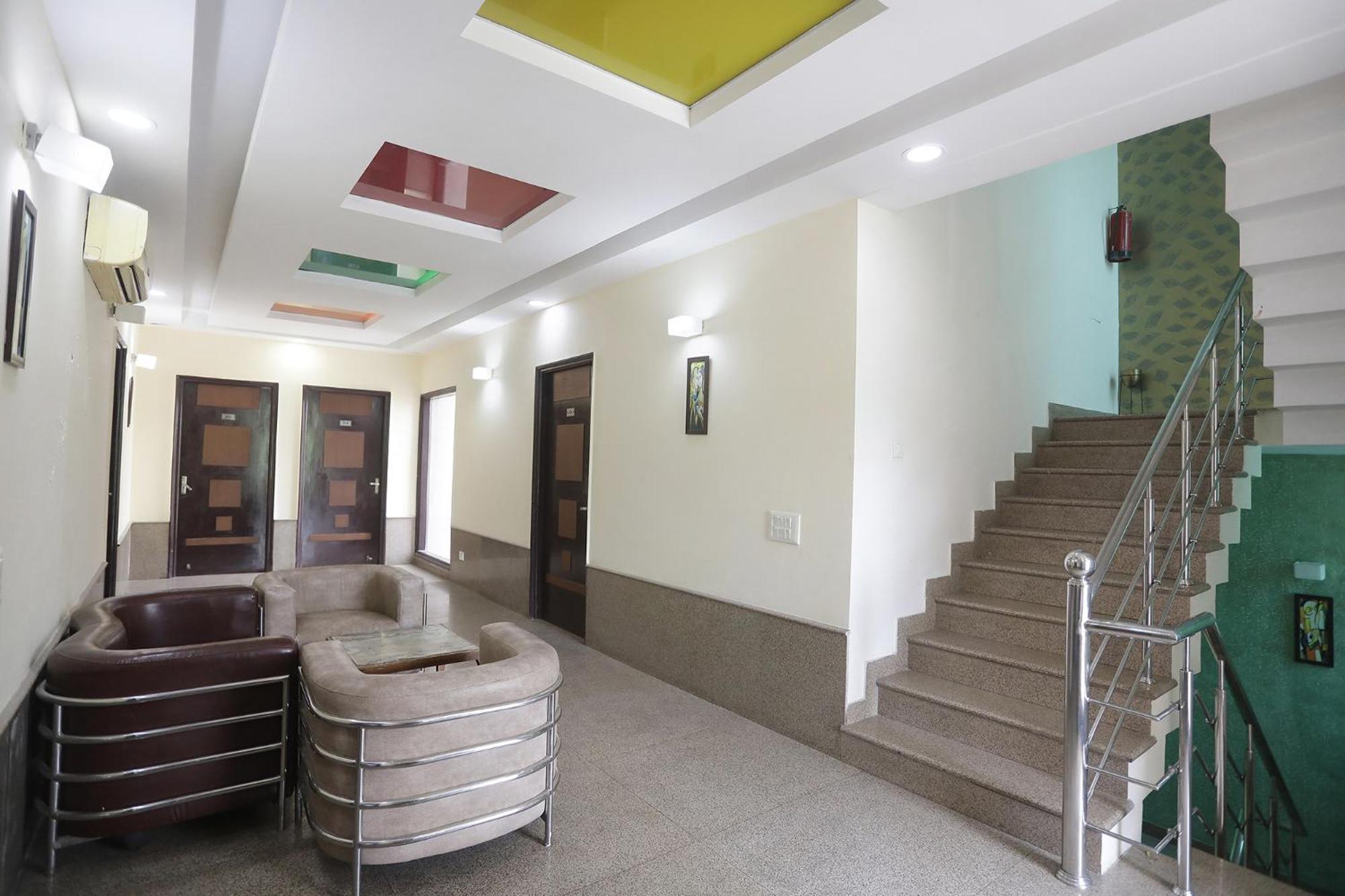 Fabexpress Next Home Гургаон Екстериор снимка